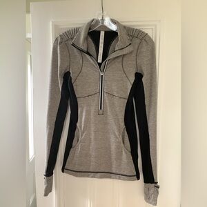 Like New LuLuLemon Run: U-Turn Pullover Size 4